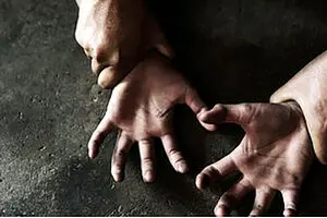 تعرض به دختر جوان ایرانی به دلیل شباهت به هیفا خواننده عربی