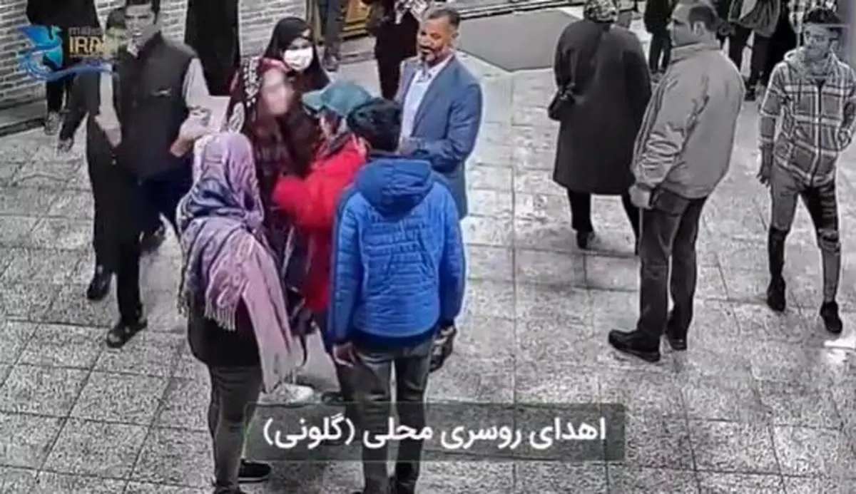 روش متفاوت امر به معروف در فلک الافلاک+عکس