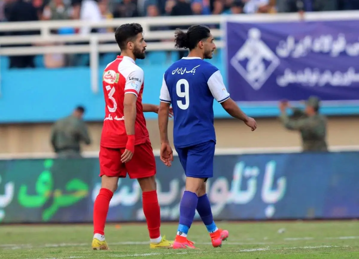 پدیده منتظر گوشه چشمی از قلعهنویی!