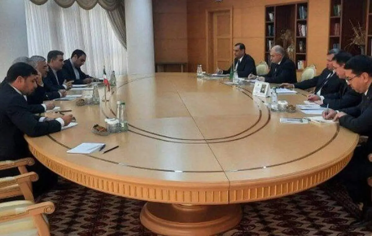 رایزنی معاون دیپلماسی اقتصادی وزارت خارجه ایران با وزیر خارجه ترکمنستان