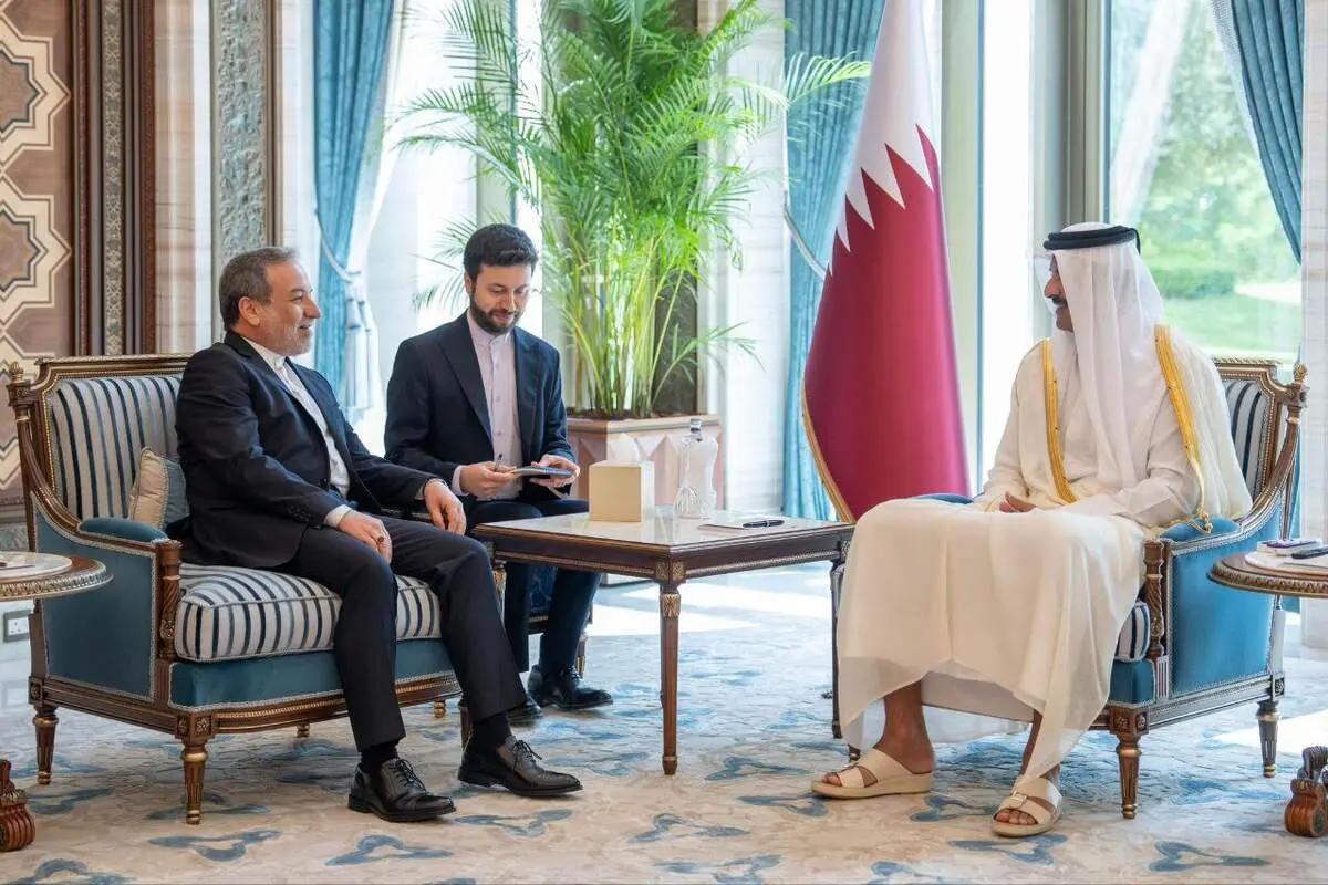 دیدار وزیر امور خارجه با امیر قطر