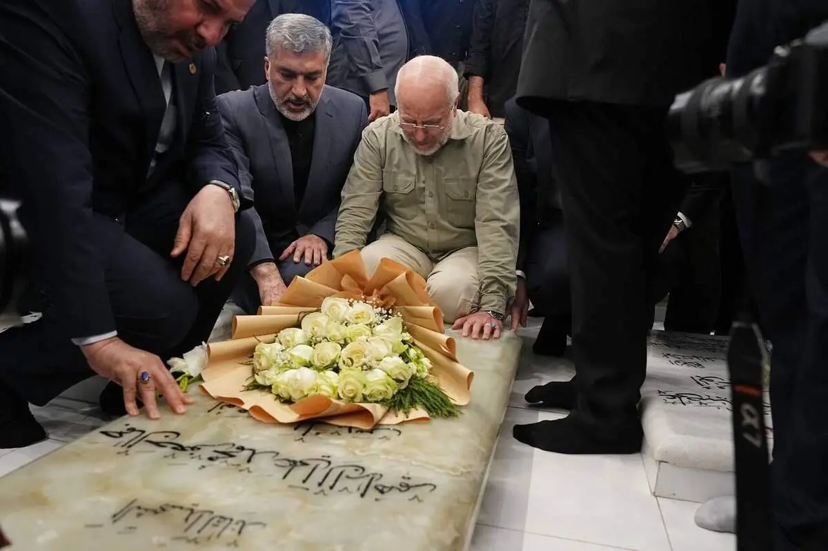 قالیباف بر مزار شهید «ابومهدی المهندس» حضور یافت