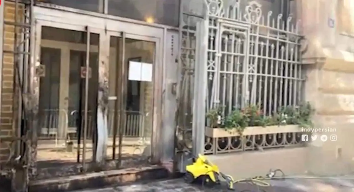 فردی که سفارت ایران در فرانسه را آتش زد ایرانی است!