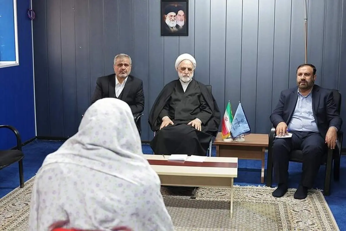 بازدید رئیس قوه قضاییه از ندامتگاه‌ محل نگهداری متهمان حوادث اخیر/ سرکردگی یک زن برای پرت کردن بلوک سیمانی 