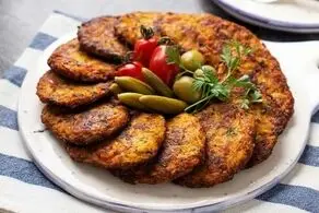 طرز تهیه کوکوی مرغ و پیازچه؛ افطاری خوشمزه و ساده
