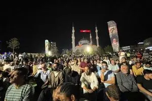 مردم ترکیه به خیابان آمدند+ عکس 