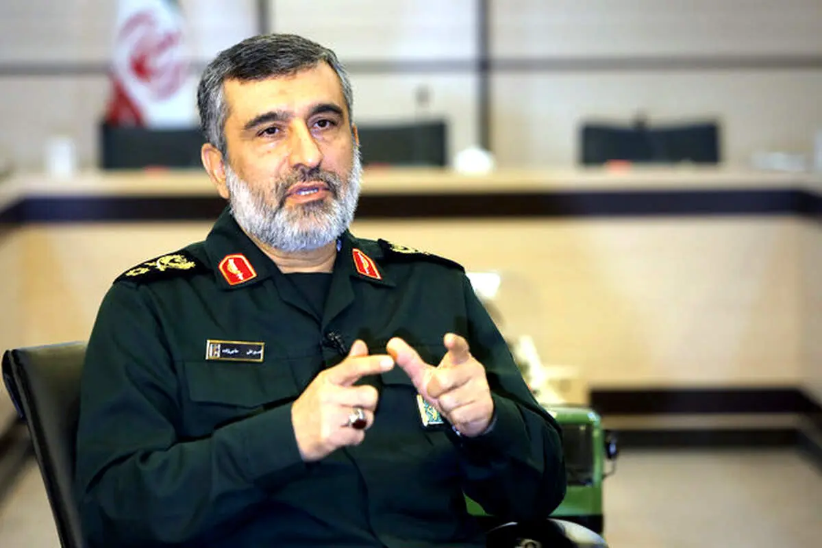 سردار حاجی زاده: در گذشته سیم خاردار وارد می‌کردیم اما حالا پهپاد صادر می‌کنیم
