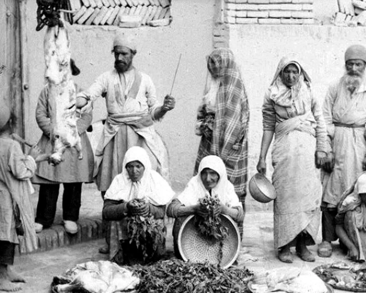 عکس/ سفره نذری لاکچری و رنگارنگ یک زن تهرانی برای فضانوردان آمریکایی