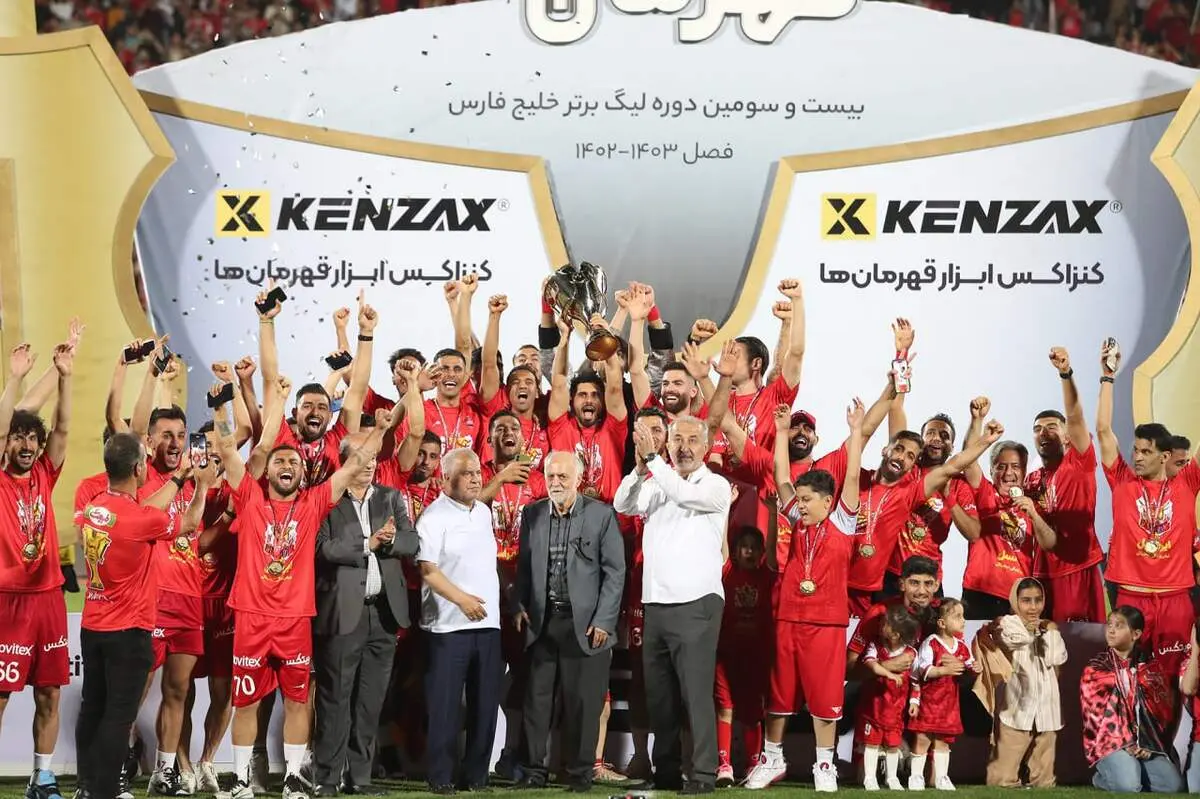پرسپولیس : استعفا، شوک و فرشته نجات!
