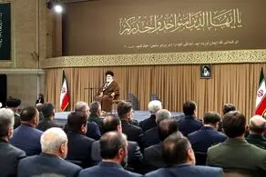 تقدیر رهبری از سخنان رئیس جمهور در راهپیمایی 22 بهمن| رهبر انقلاب: حقاً و انصافاً ملت ایران در مقابل تهدیدهای احمقانه‌ای که مرتّب پشت سر هم صورت می‌گیرد کار بزرگی کردند 