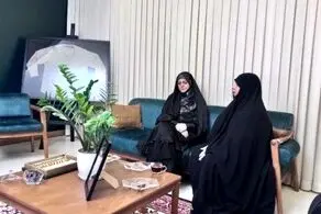 دختر رئیس جمهور به منزل شهید حاجی زاده رفت 