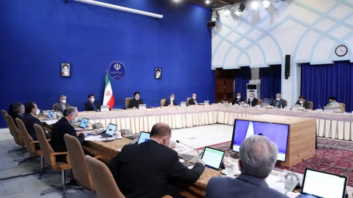 از شنیدن حقوق وزرا در ایران شوکه می شوید / بالاترین حقوق در دولت چقدر است