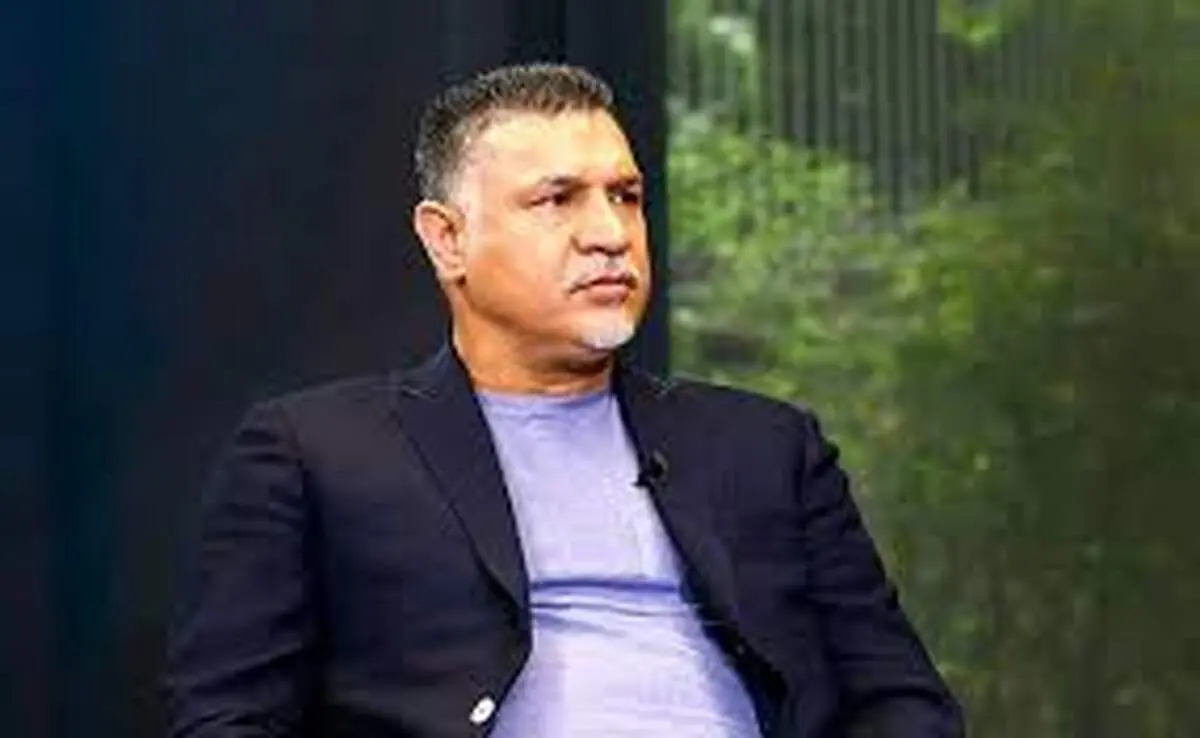 علی دایی پس از مورد هدف قرار گرفتن با جسم تیز : من سلامتم !