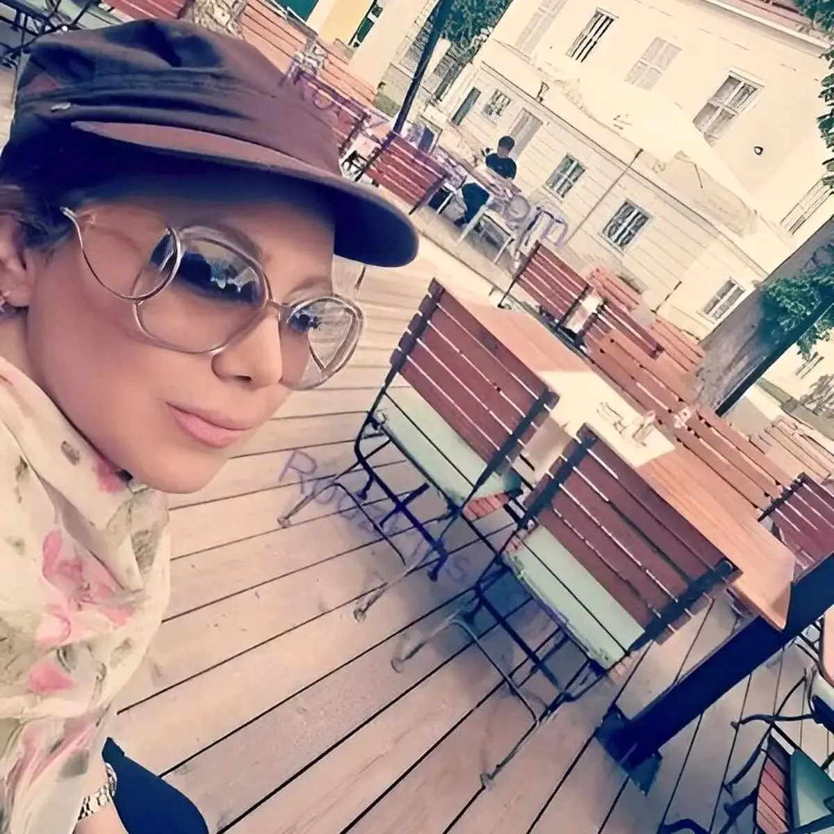 بهنوش بختیاری با آقای مدیرعامل دعوایش شد/ عکس