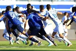 اعتراض تند گل‌گهر به داور بازی با استقلال/همه‌چیز به نفع استقلال در جریان است!