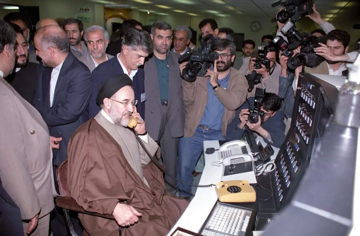 ژست متفاوت سیدمحمد خاتمی سوژه عکاسان شد + ببینید