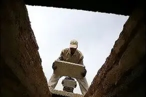 شنیده شدن دردناک سر و صدا از قبر زن زنده به گور شده + عکس