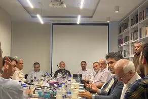 خرازی: اگر موفقیت‌هایی که در حوزه هسته‌ای و نظامی حاصل شده در حوزه اقتصادی ایجاد می شد، الان با مشکل مواجه نبودیم 