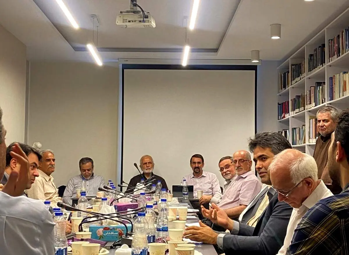 خرازی: اگر موفقیت‌هایی که در حوزه هسته‌ای و نظامی حاصل شده در حوزه اقتصادی ایجاد می شد، الان با مشکل مواجه نبودیم 