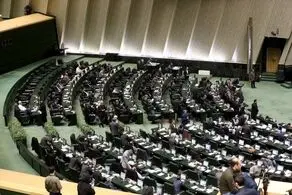 نماینده مینودشت از توضیحات وزیر اقتصاد قانع شد
