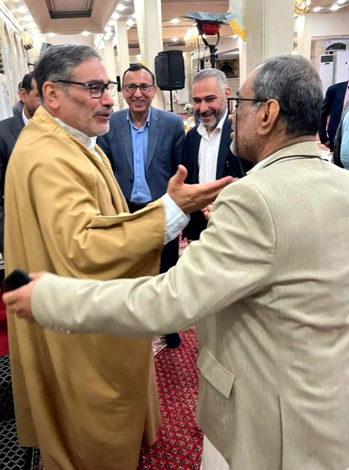 لباس جالب علی شمخانی+ببینید