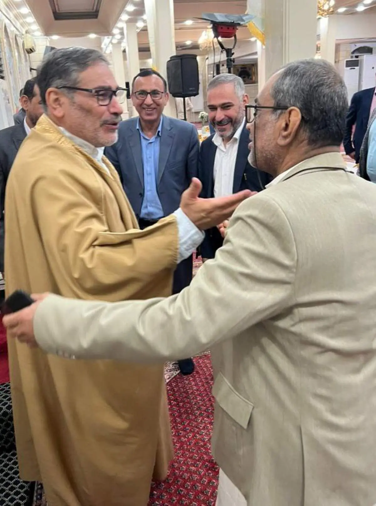 لباس جالب علی شمخانی+ببینید