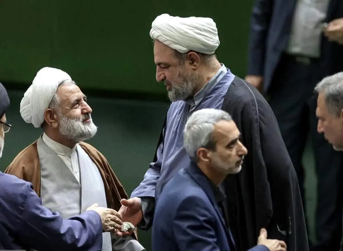 حمید رسایی عقب‌نشینی کرد 