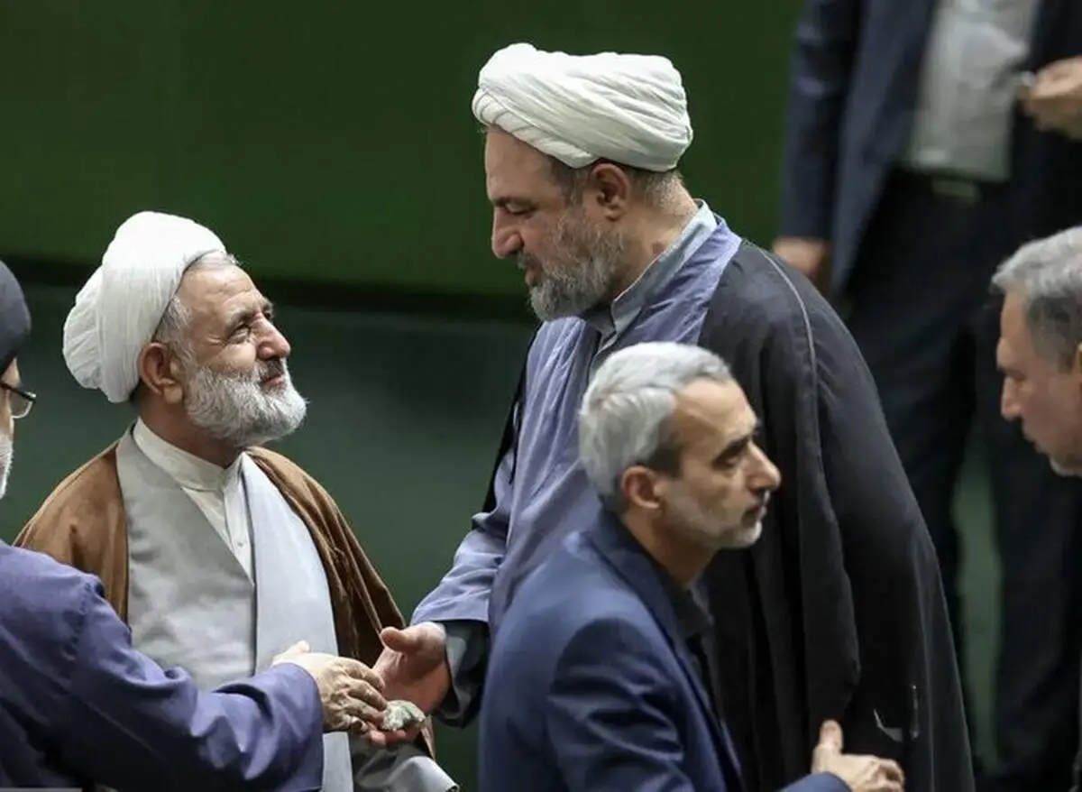 حمید رسایی عقب‌نشینی کرد 