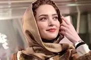 تصویری خاص و پربازدید از تولد 44 سالگی بهنوش طباطبایی در کنار پدر و مادرش