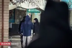 فرزندان سردار سلیمانی بر سر مزار پدر + عکس