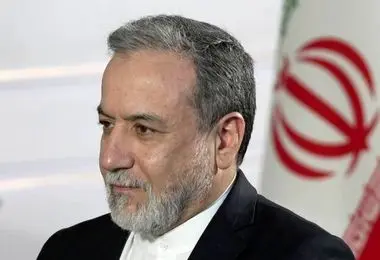 عراقچی به پاریس می رود 