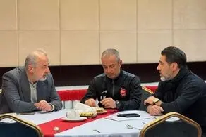 حضور مدیرعامل پرسپولیس در اردوی پیش از دربی +عکس