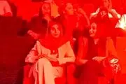 حضور ناهید کیانی و مادر علی انصاریان در مراسم جشن قهرمانی پرسپولیس/ فیلم