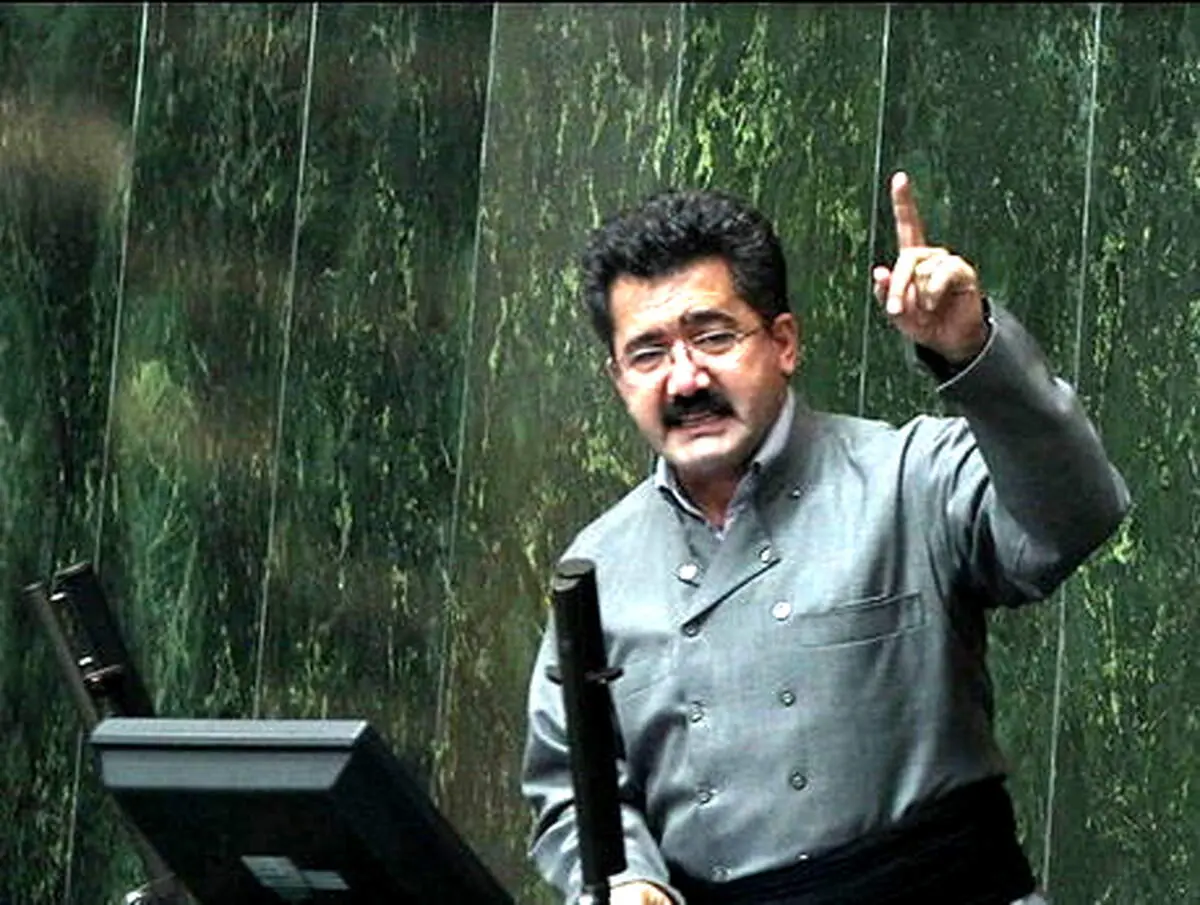 نطق طوفانی علیه پزشکیان| طیب نیا پادرمیانی کرد! + عکس 