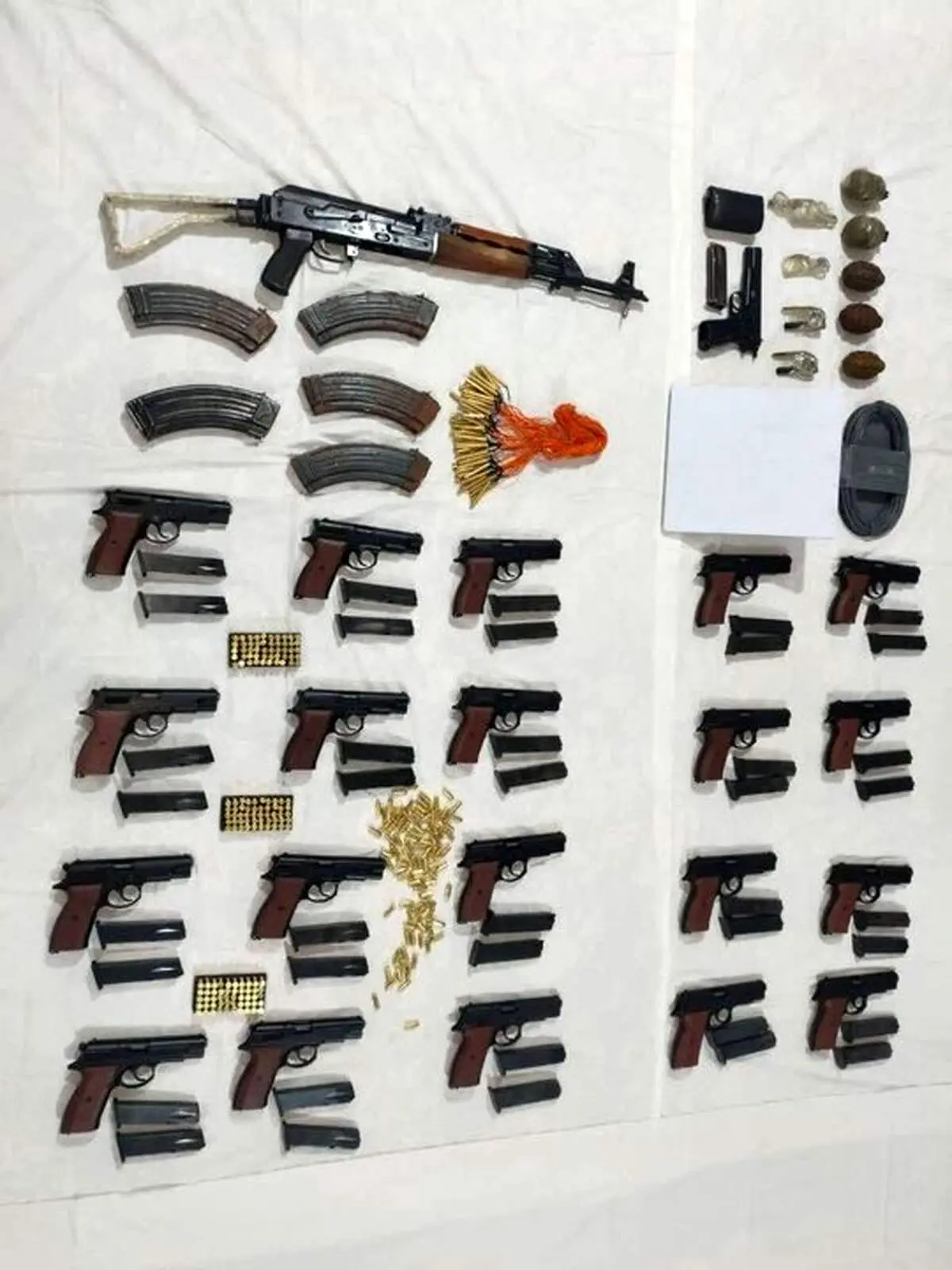 ضربه عملیاتی سپاه به گروهک‌های تروریستی تجزیه‌طلب + عکس 