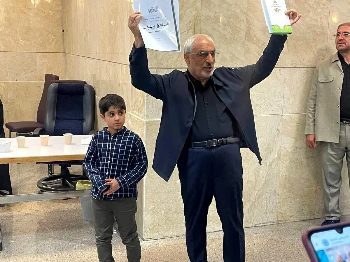 یک وزیر احمدی نژاد کاندیدا انتخابات ریاست جمهوری شد