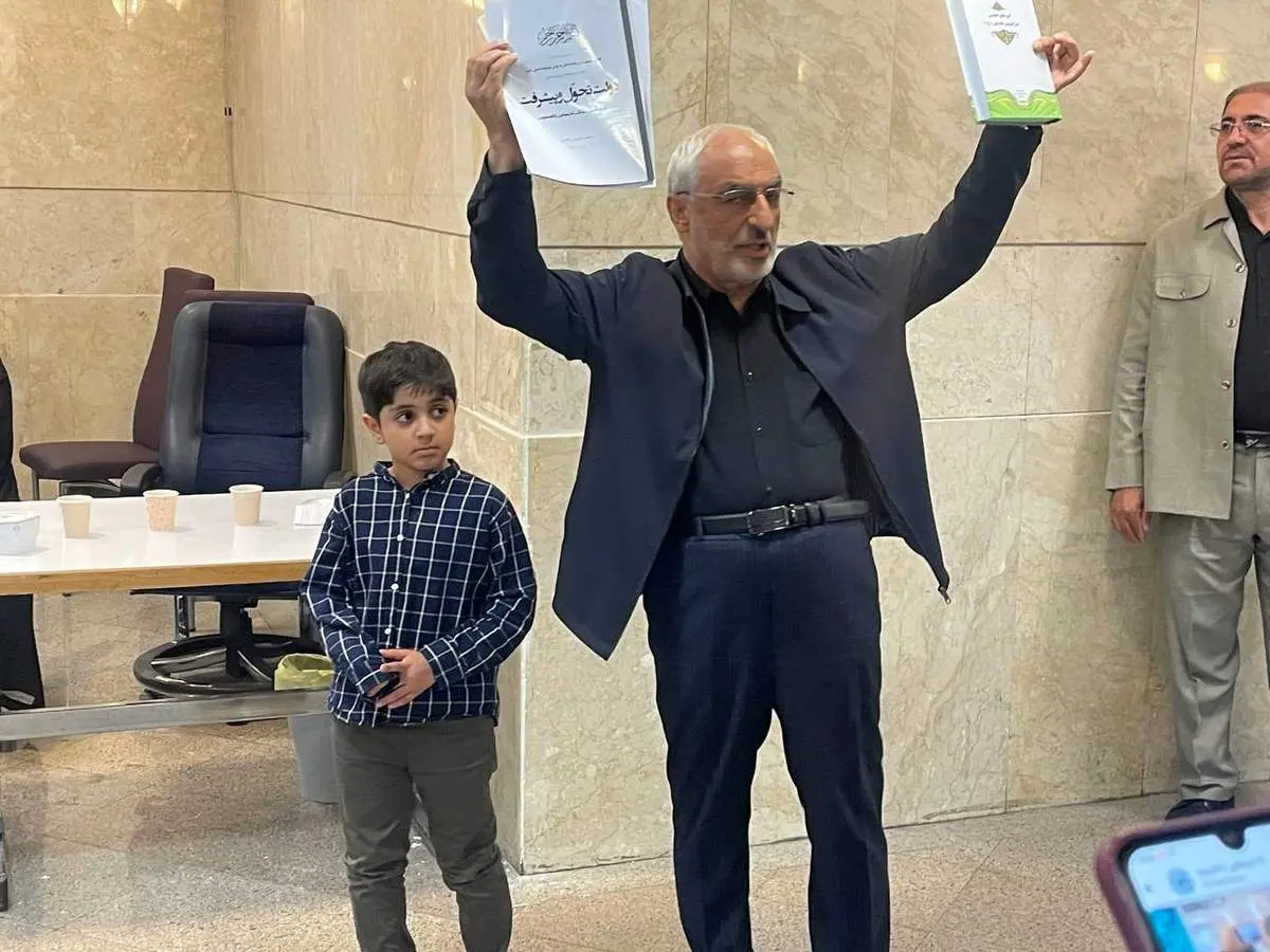 یک وزیر احمدی نژاد کاندیدا انتخابات ریاست جمهوری شد