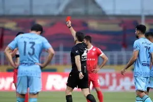  ابهام در قضاوت بازی پرسپولیس و چادرملو