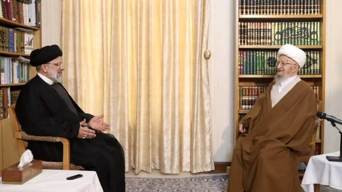 رئیسی در دیدار با آیت الله مکارم شیرازی: نرخ بیکاری به پایینترین رقم رسید
