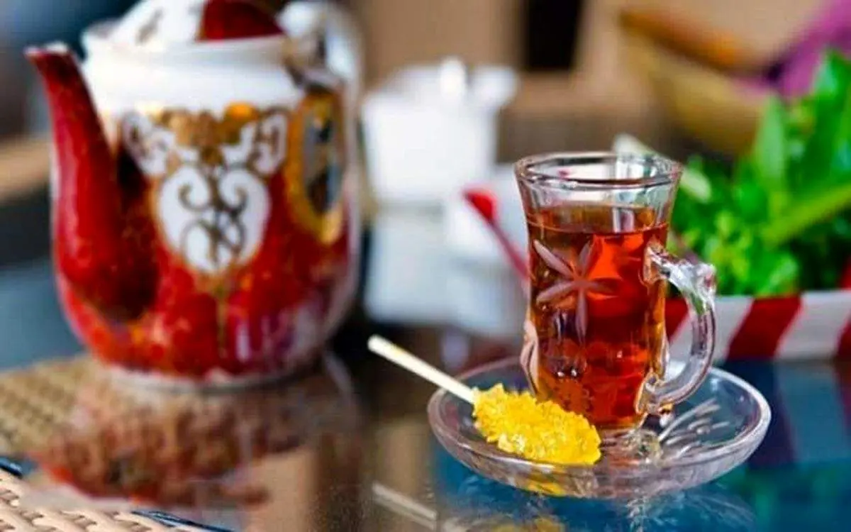 هرگز به چای شیرین لب نزنید!