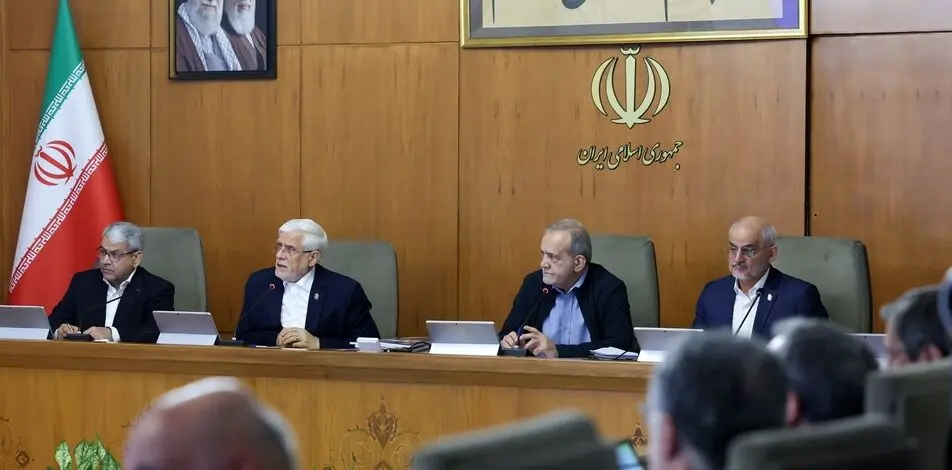 ارائه گزارش وزیر امور خارجه از تحولات دیپلماتیک و رایزنی‌های منطقه‌ای در جلسه هیات دولت 