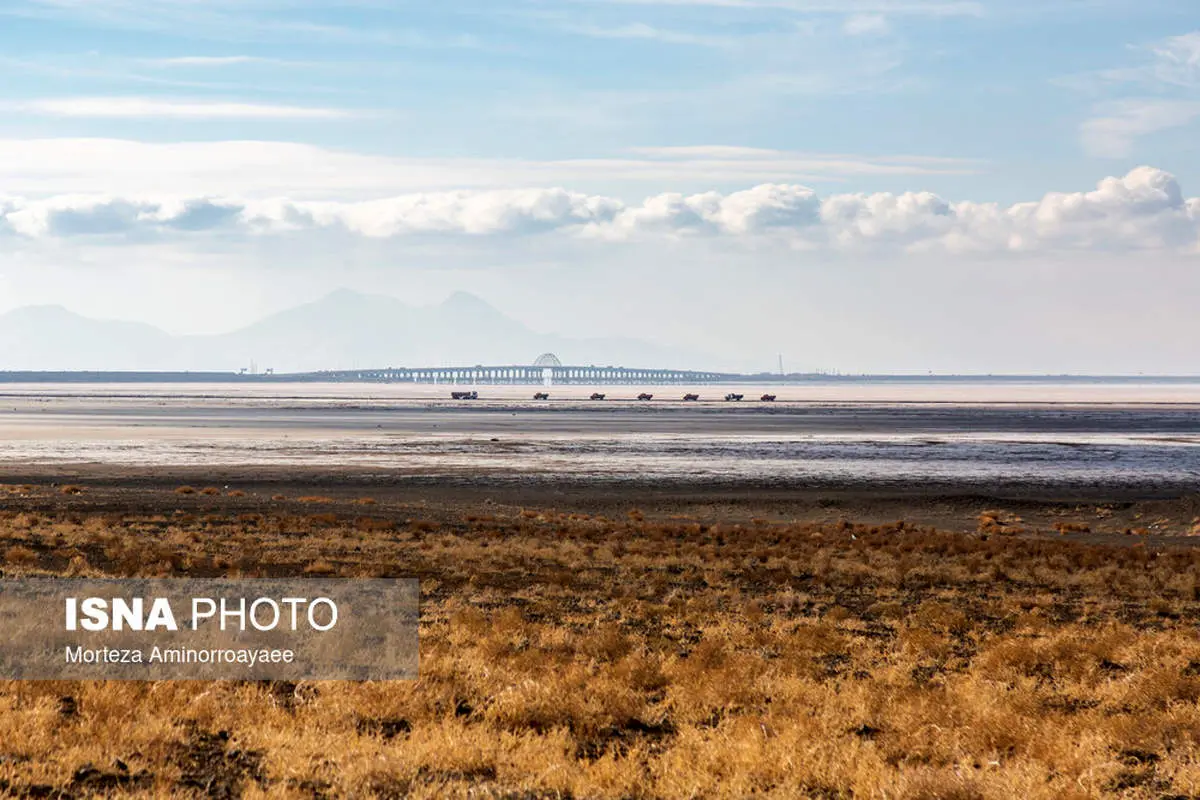 تصاویر تلخ از دریاچه ارومیه در زمستان ۱۴۰۴