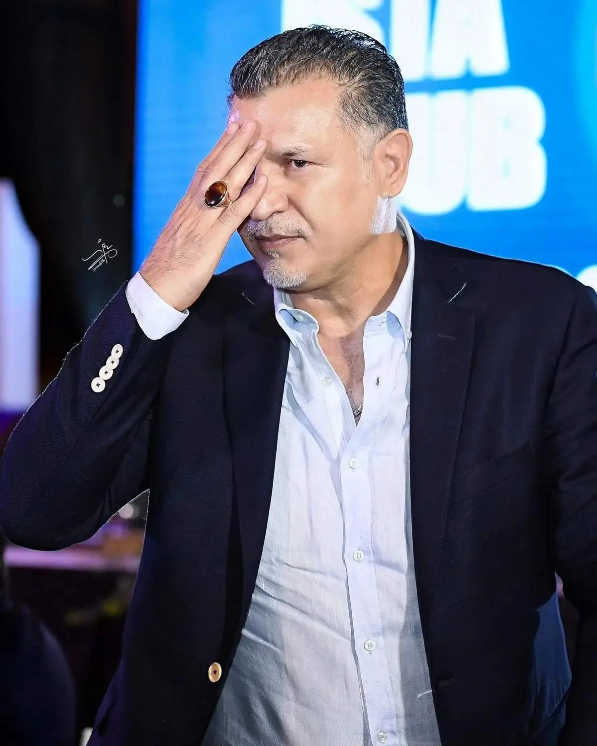  دیدار جذاب علی دایی با داریوش اقبالی/ عکس