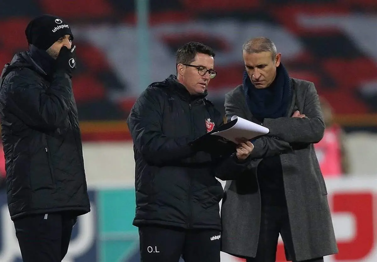 
واکنش تند مربی پرسپولیس به اظهارات سرمربی تراکتور!
