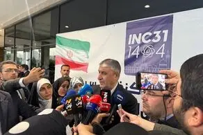 بازدید رییس سازمان انرژی اتمی از نمایشگاه دستاوردهای تخصصی صنعت هسته‌ای ایران در مشهد 