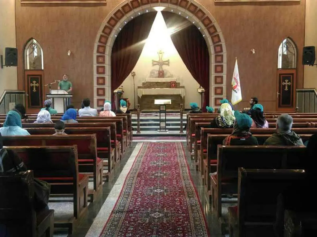 رسوایی جنسی در کلیسا/ عکس