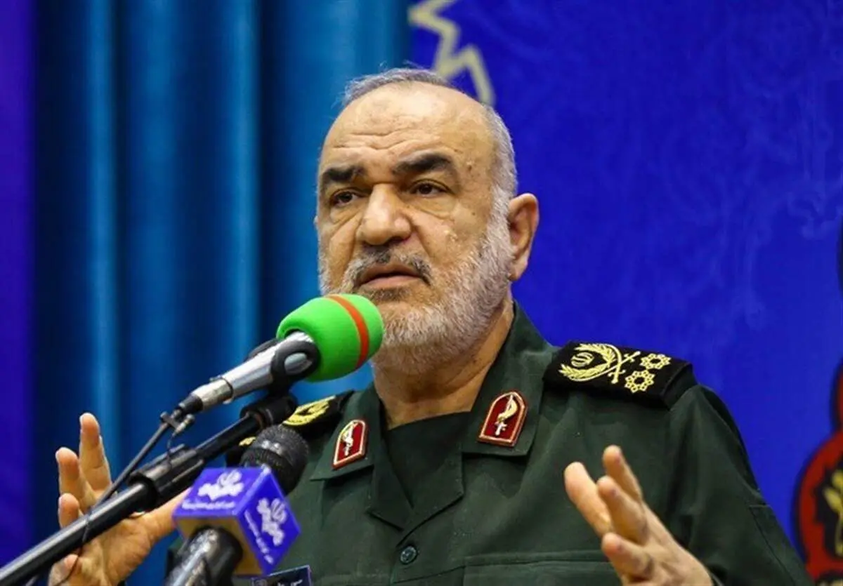 سردار سلامی: آمریکایی‌ها در جهان کوچک شدند و جایی برای نفس‌کشیدن ندارند