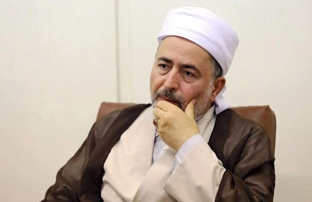 هر گونه فرصتطلبی و پولهای اضافی گرفتن از مستأجران خیانت و حرام است