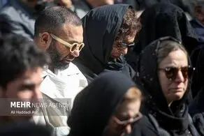 متفاوت ترین بازیگر مرد در مراسم آتیلا پسیانی سوژه شد/ تصاویر