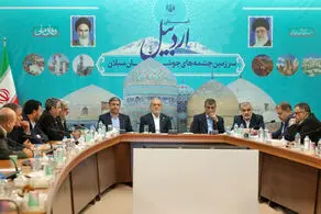 بسیاری گمان می‌کنند با افتتاح یک جاده یا ساختمان، اتفاق بزرگی رخ داده است/ من رئیس جمهور، همان آدمی هستم که دیروز یا سال گذشته بودم